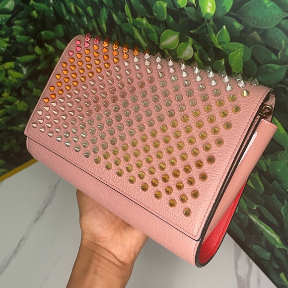 Christian Louboutin Handbags - CHRISTIAN LOUBOUTIN PURSE 100% AUTHENTIC CHRISTIAN LOUBOUTIN PALOMA CLUTCH BAG